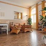 Haus Am Park 16 * Ostseebad Kühlungsborn