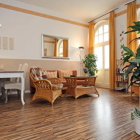 Haus Am Park 16 * Ostseebad Kühlungsborn